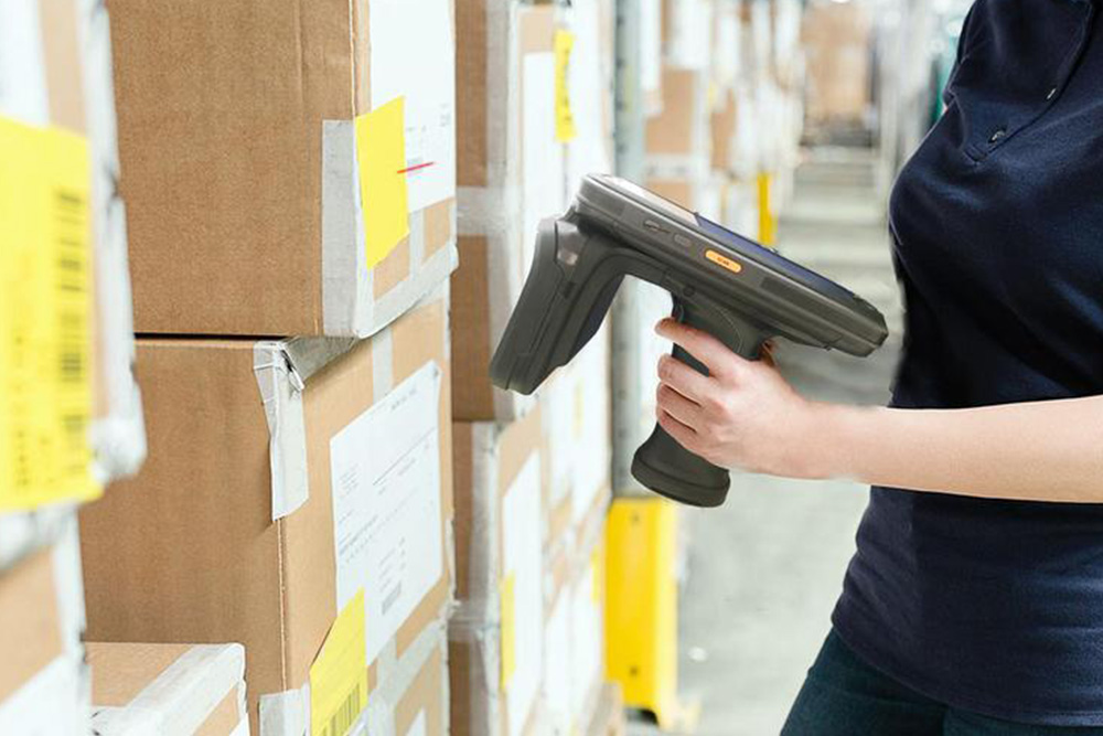 工业级读写器IP67防水防尘是智商税吗？真实工厂场...