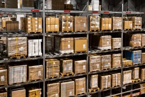 仓储物流中,RFID与条形码技术的主要区别是什么? 仓储物流中,RFID与条形码技术的主要区别是什么?