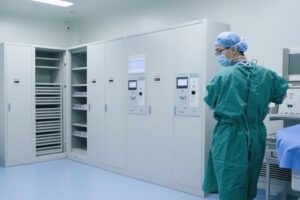 手术室智能发衣柜：如何实现高效、精准的衣服补充...