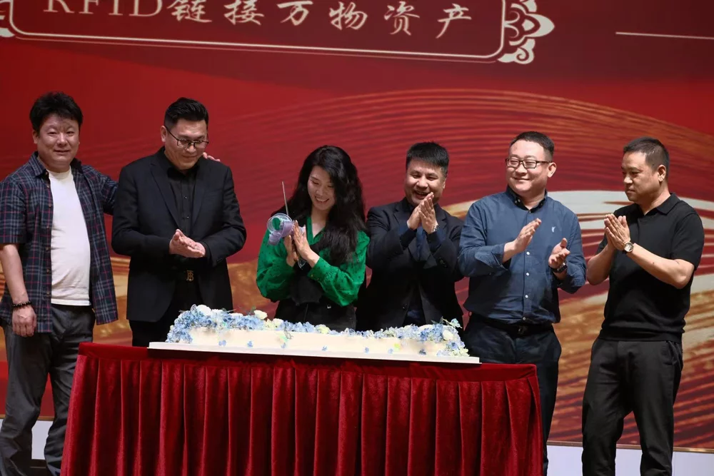 骏马奔腾·聚力共赢|斯科信息2026春茗晚宴圆满落幕,共启新程 4 骏马奔腾·聚力共赢|斯科信息2026春茗晚宴圆满落幕,共启新程(images 4)